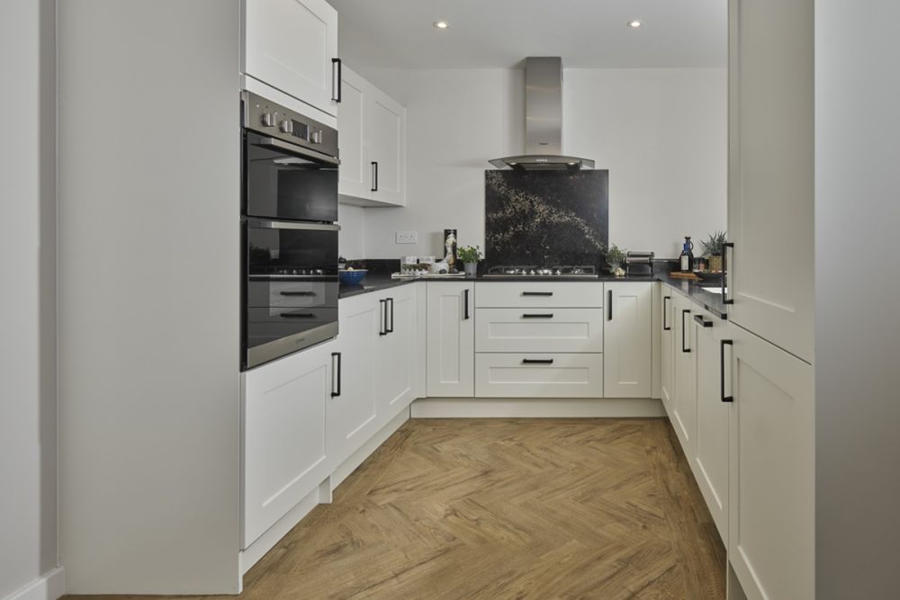 Property photo 2 of 10 2 Westwood Park The Winkfield Internals Kitchen