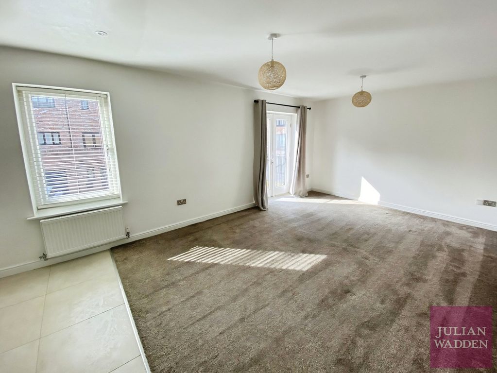 Property photo 2 of 8 Picture No. 04