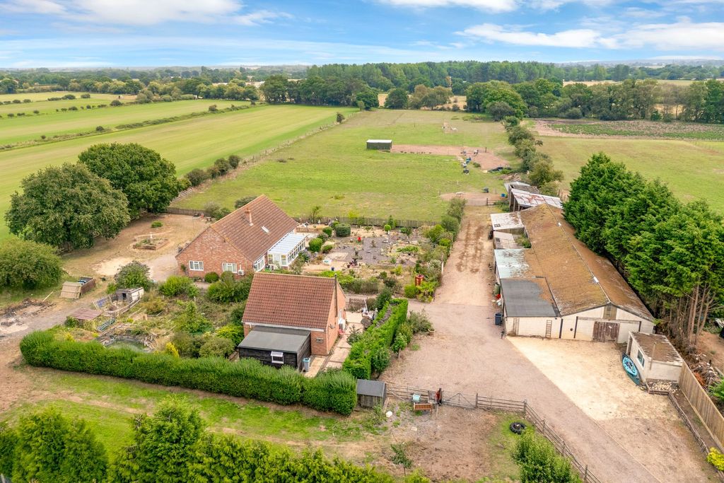 Property photo 1 of 31