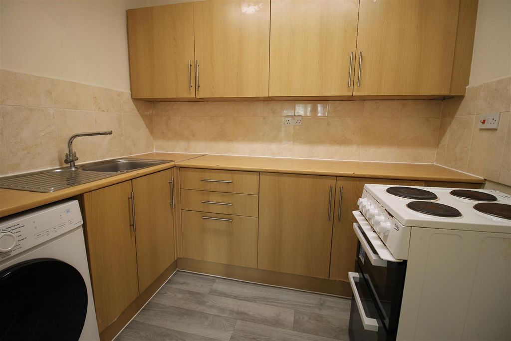 Property photo 3 of 10 Img_0858.Jpg