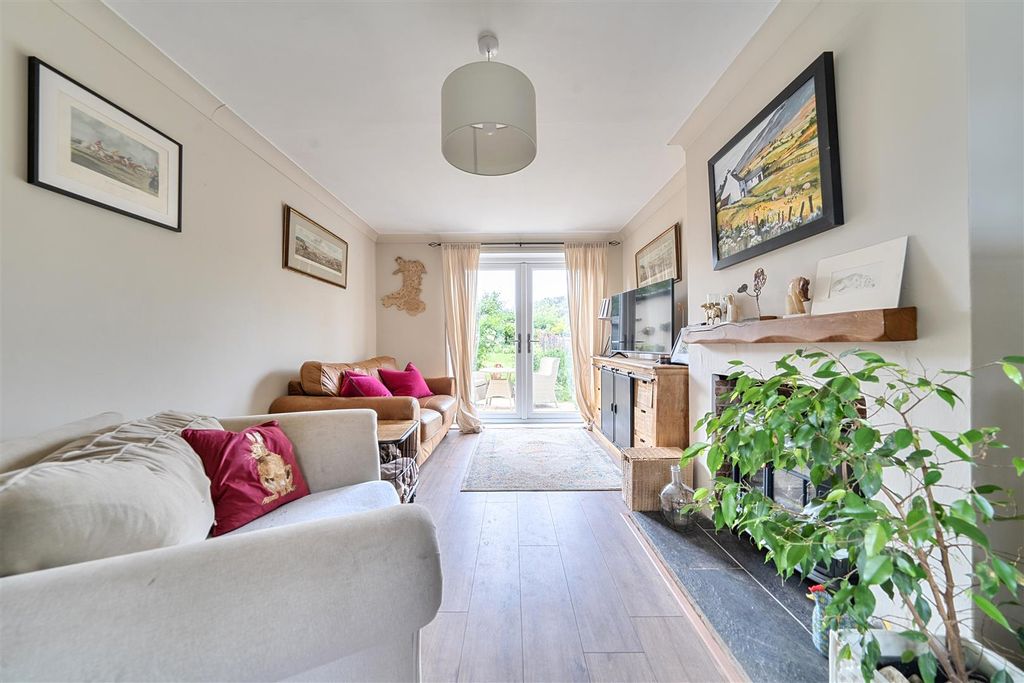 Property photo 2 of 20 1467134-11-6A1F0730B2Db3.Jpg
