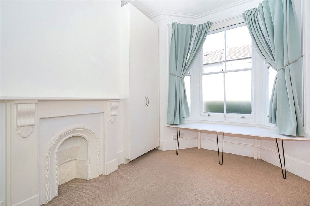 Property photo 3 of 13 Picture No. 32