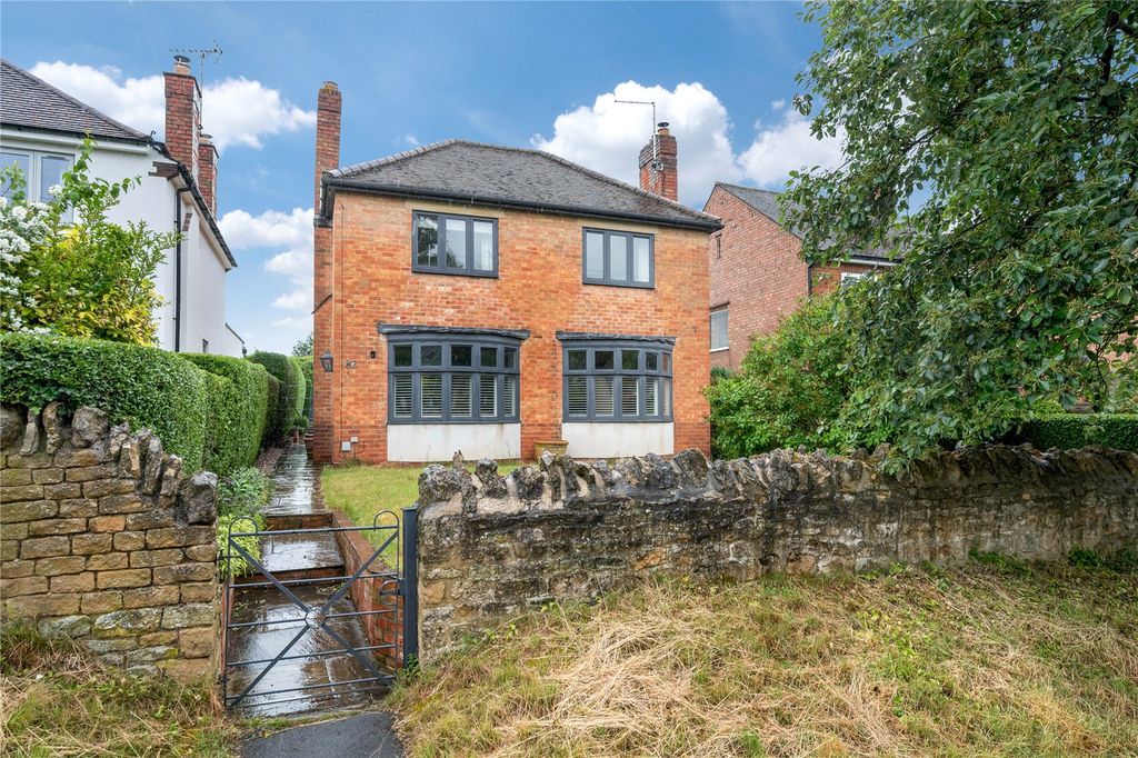 Property photo 1 of 20 Casterton Road