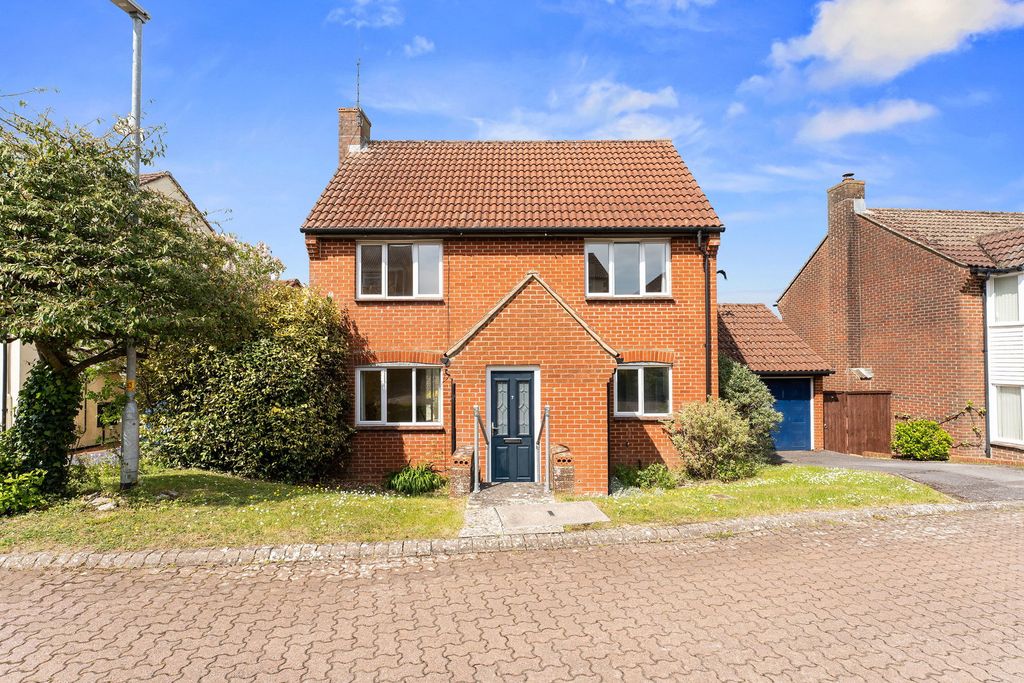 Property photo 1 of 19