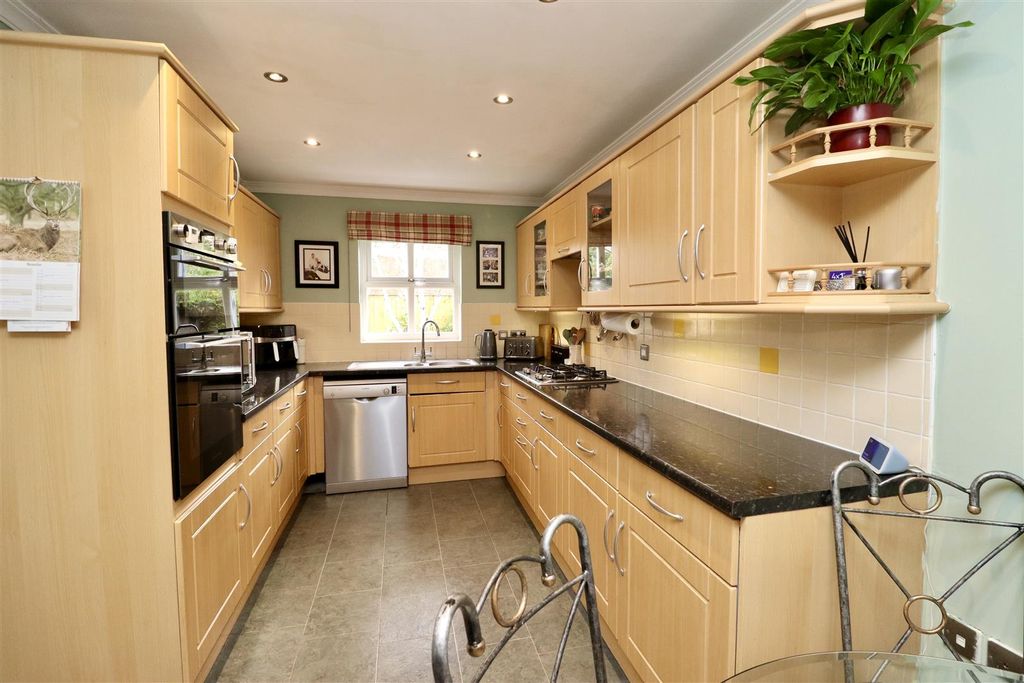 Property photo 2 of 16 Img_4432.Jpeg