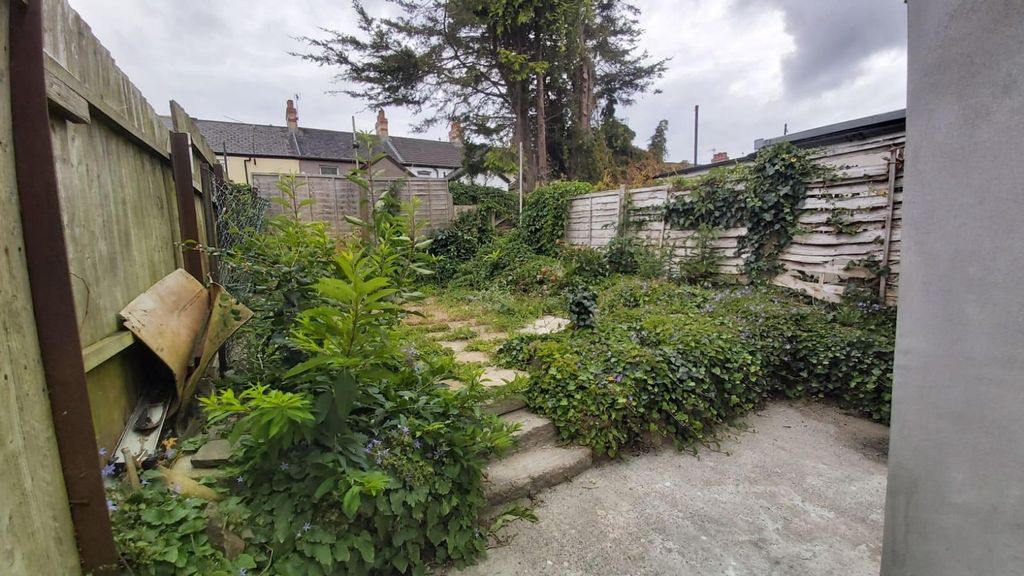 Property photo 3 of 13