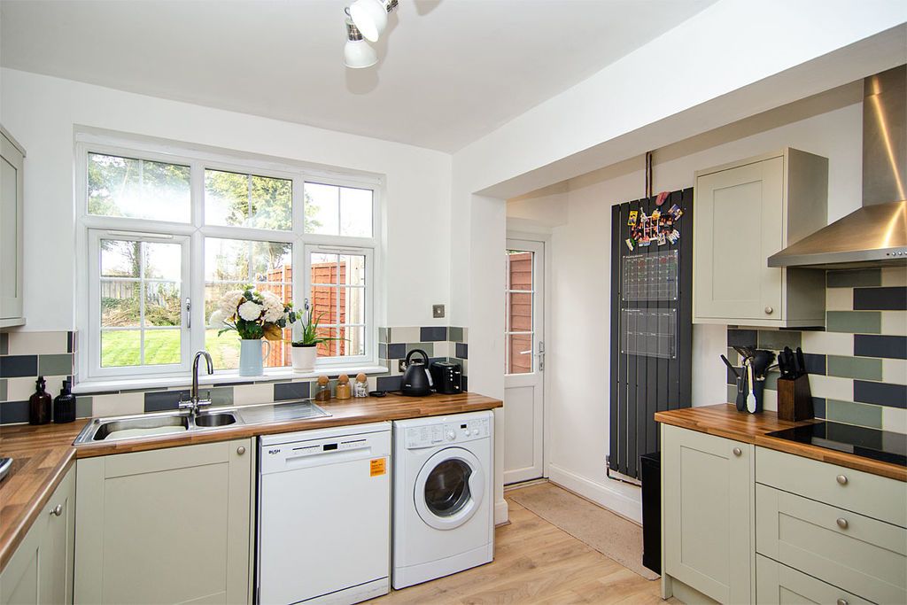 Property photo 3 of 17 Photo 2