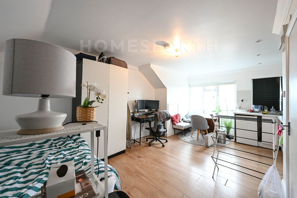 Property photo 1 of 8 Photo 1