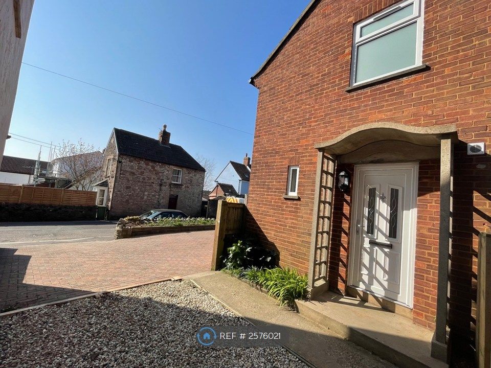 Property photo 1 of 11