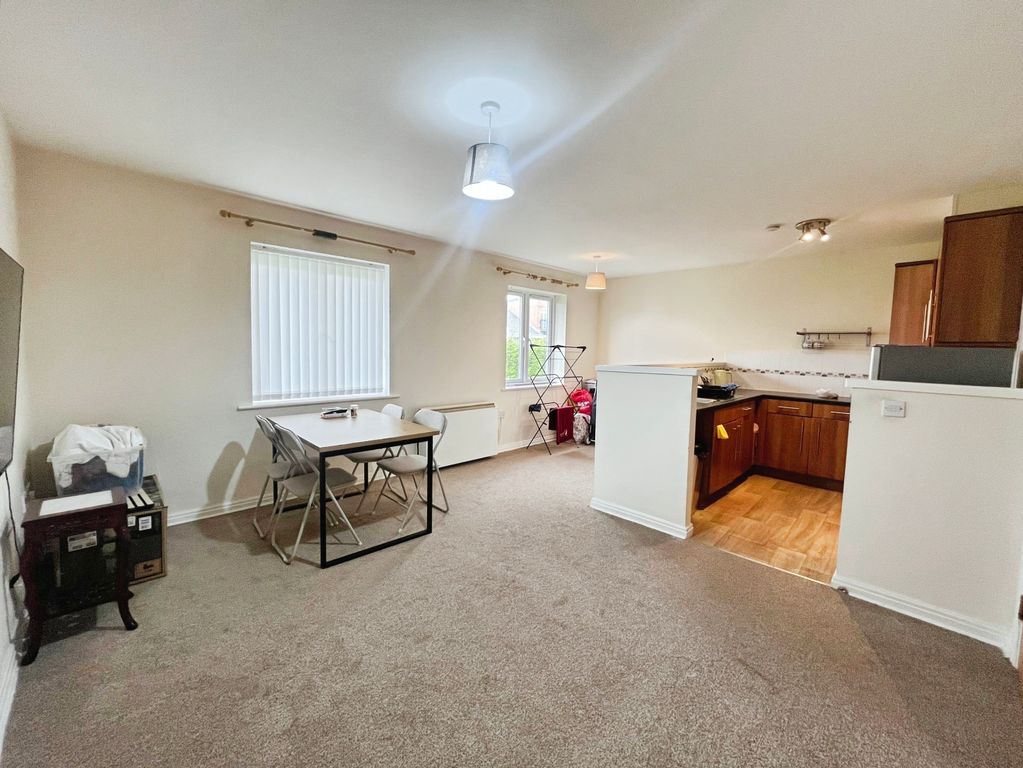 Property photo 2 of 6
