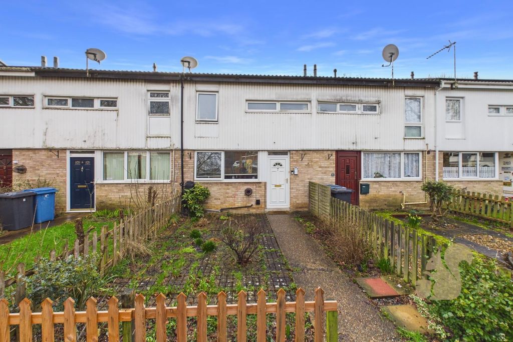 Property photo 1 of 12 Front