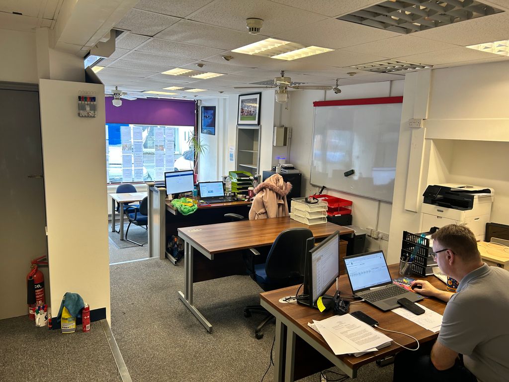 Property photo 3 of 3 Front Sales / Office