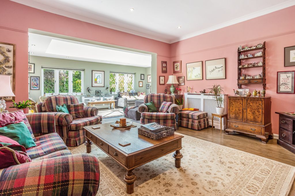 Property photo 3 of 16