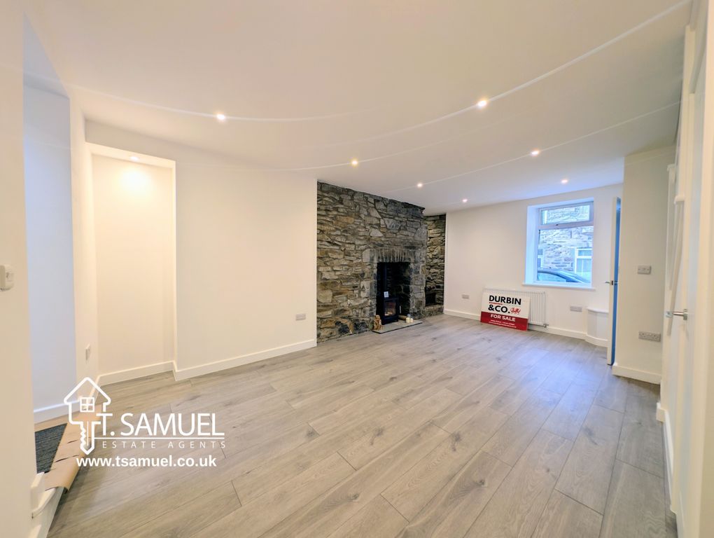 Property photo 3 of 26 Living Room