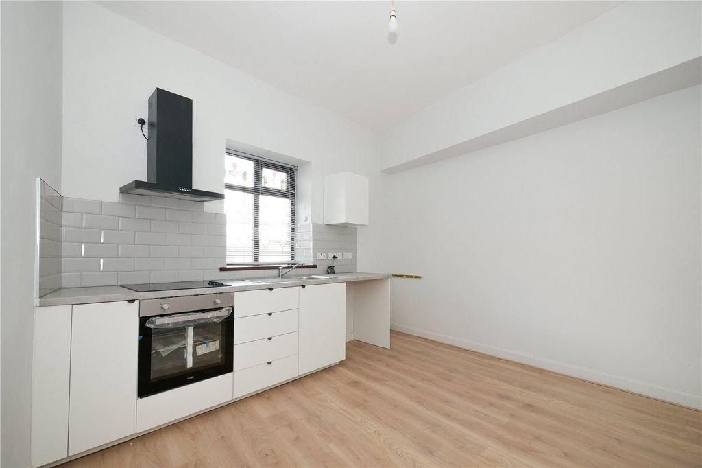 Property photo 2 of 10 Picture No. 02