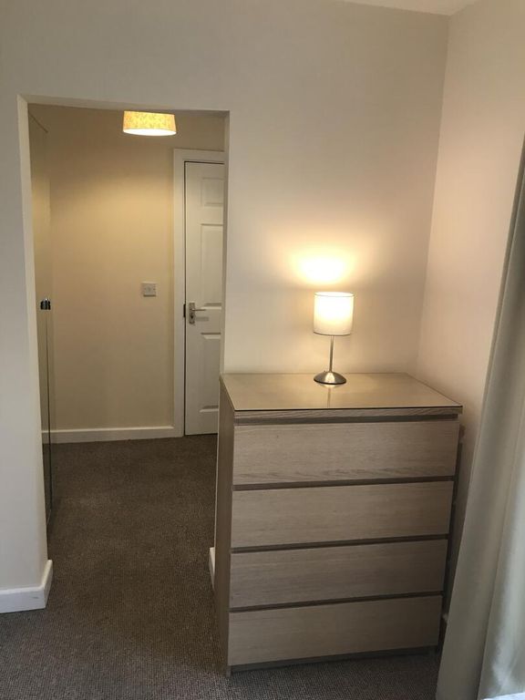 Property photo 2 of 5 Hallway