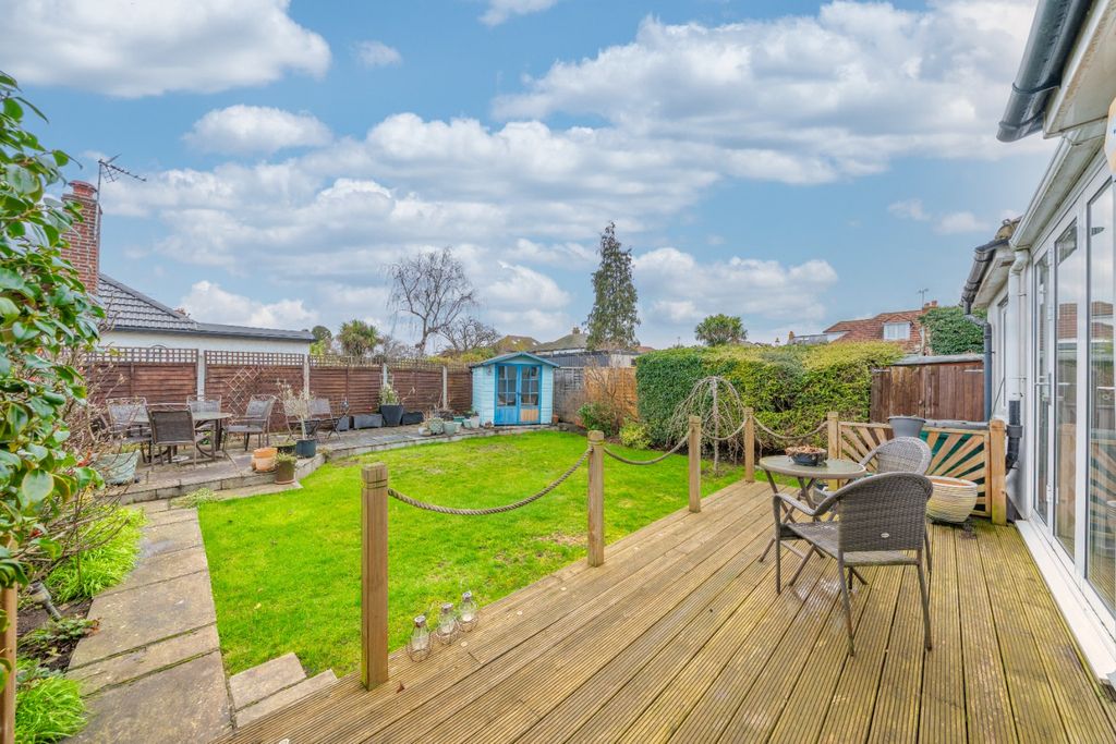 Property photo 2 of 17 4657454