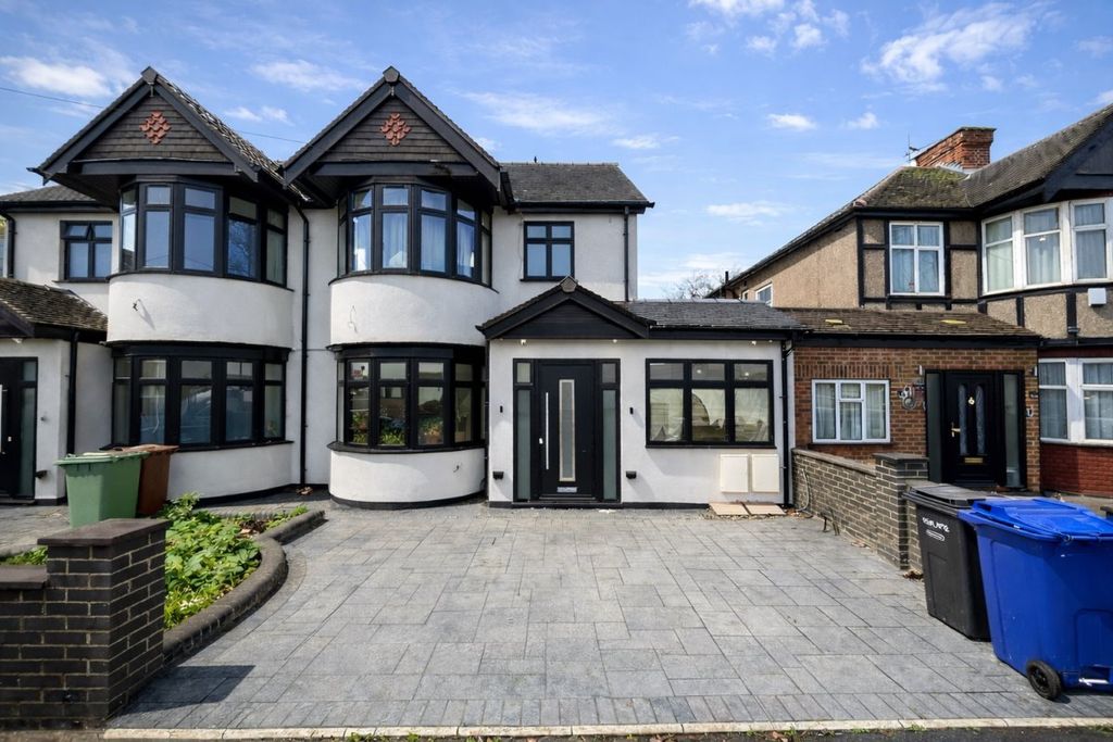 Property photo 1 of 1