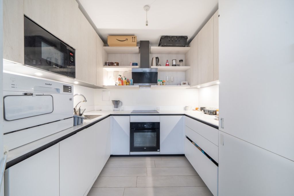 Property photo 1 of 9 969844 (3)
