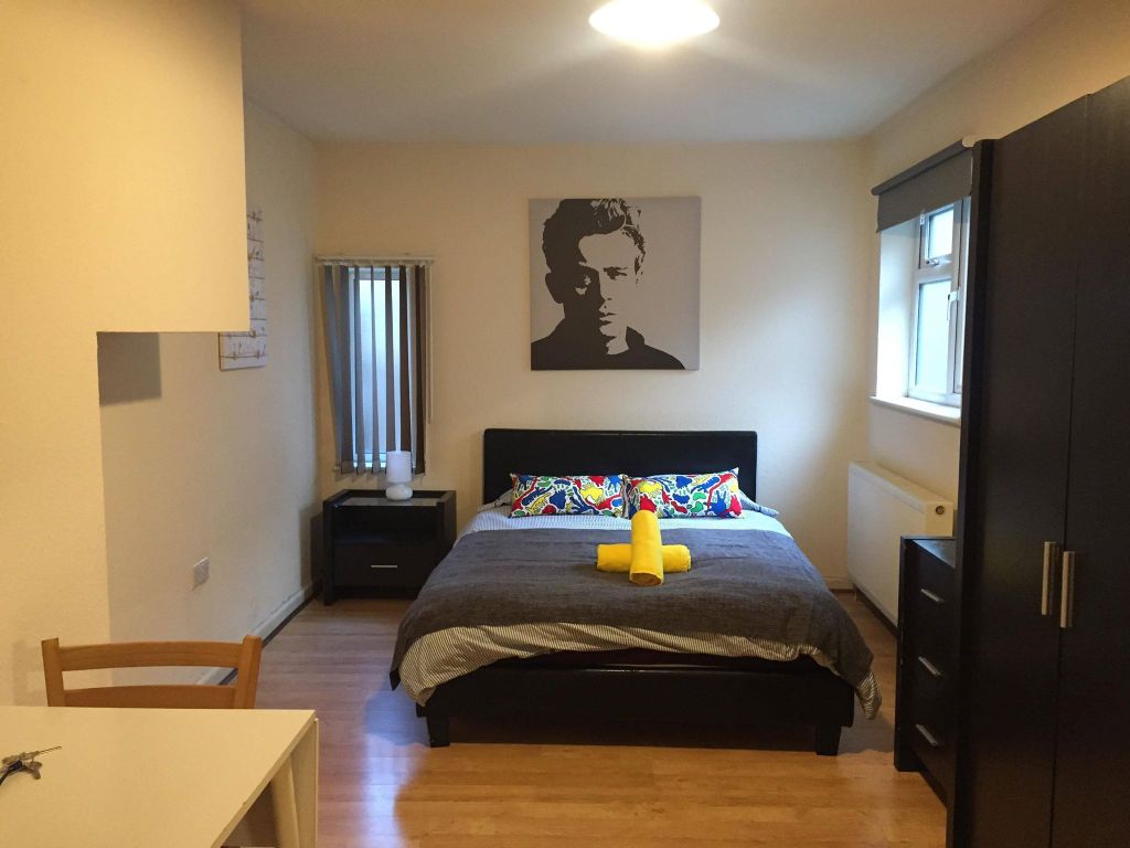 Property photo 1 of 5