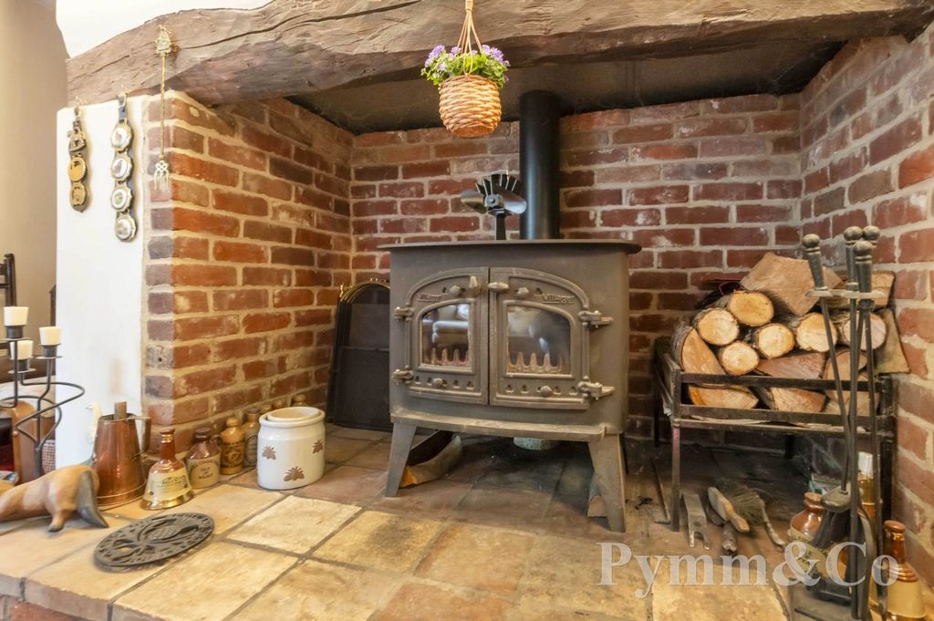 Property photo 3 of 13