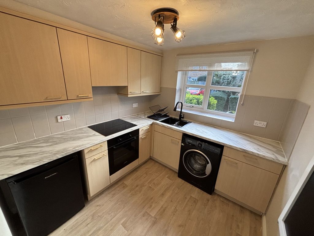 Property photo 3 of 5