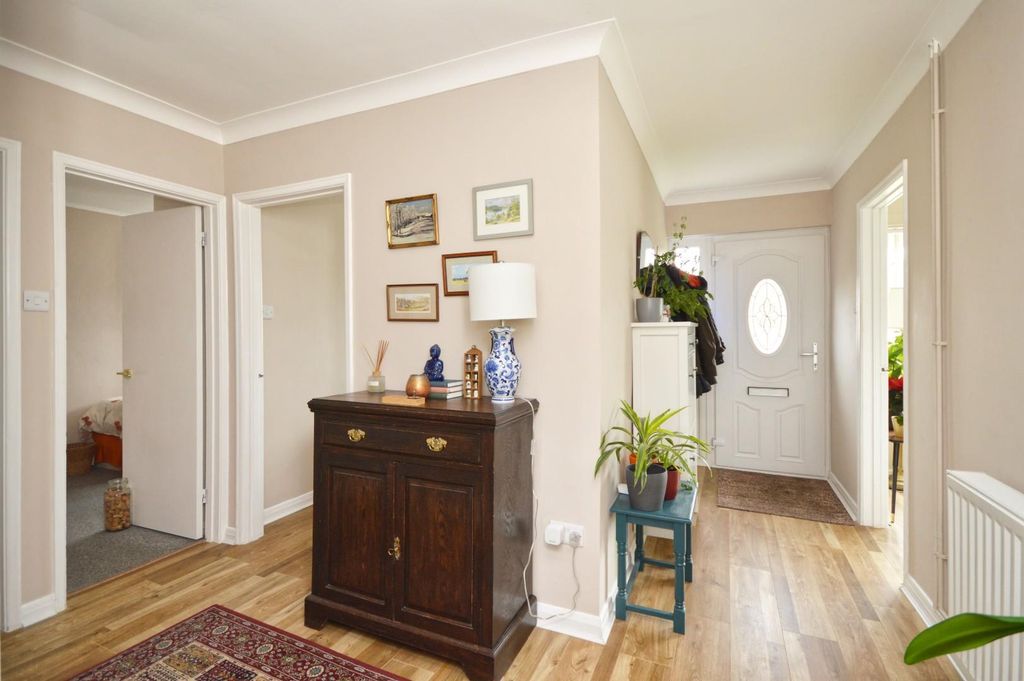 Property photo 2 of 25 Hallway