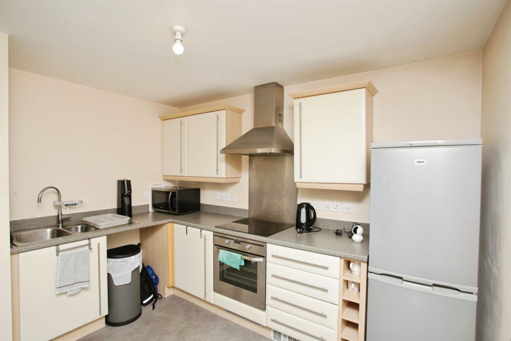 Additional image 7 of 2 bed flat for saleCrackthorne Drive, Rugby CV23