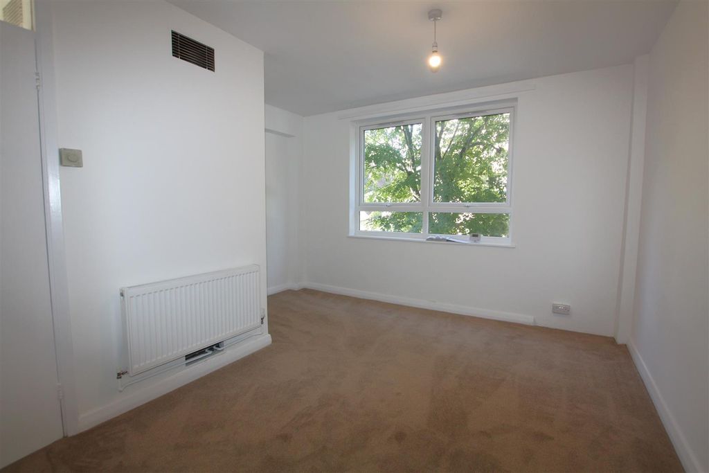 Property photo 3 of 8 Img_0006.Jpg