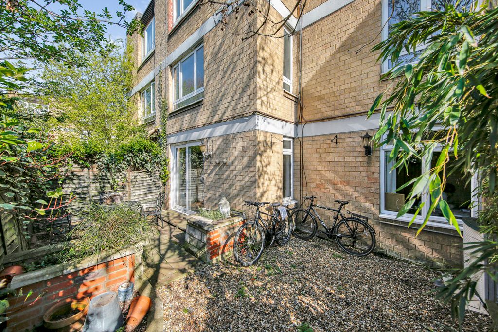 Property photo 3 of 16 Picture No. 05