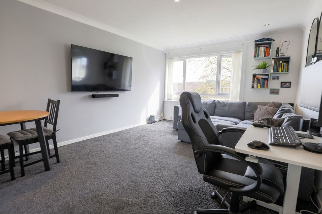 Property photo 3 of 22