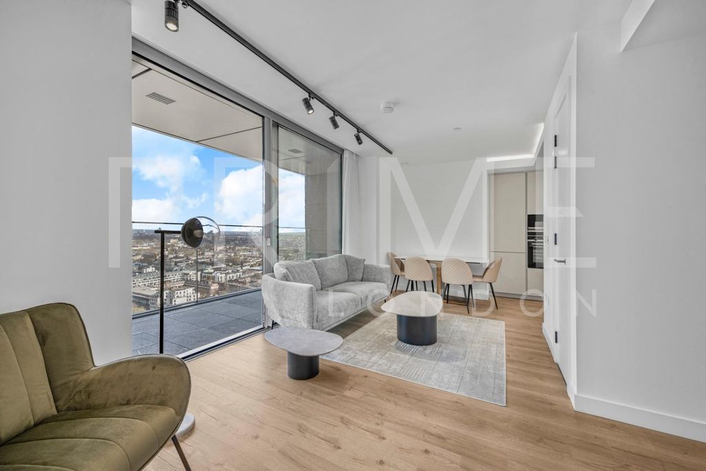 Property photo 3 of 18 Fp13.Jpg