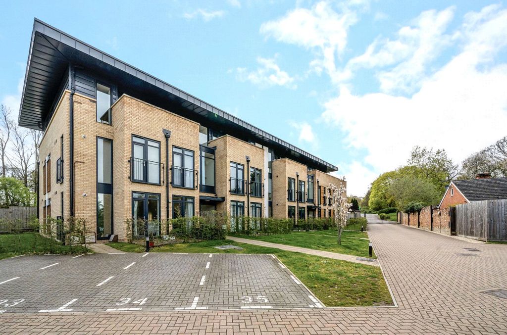 Property photo 1 of 8 Picture No. 01