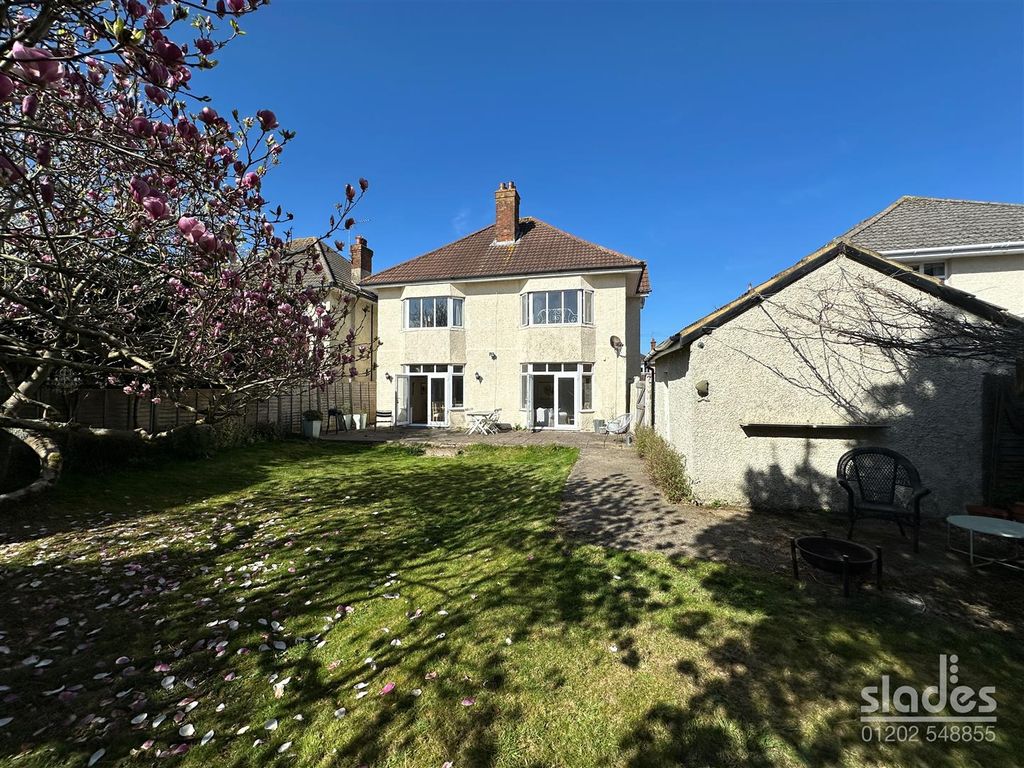 Property photo 3 of 15