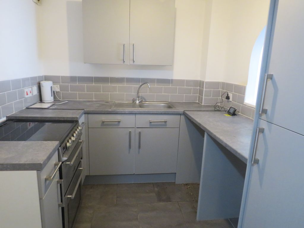 Property photo 2 of 5
