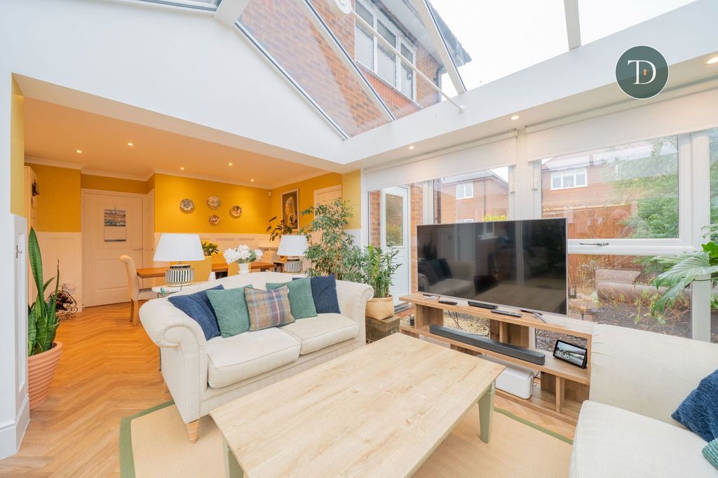 Property photo 3 of 37