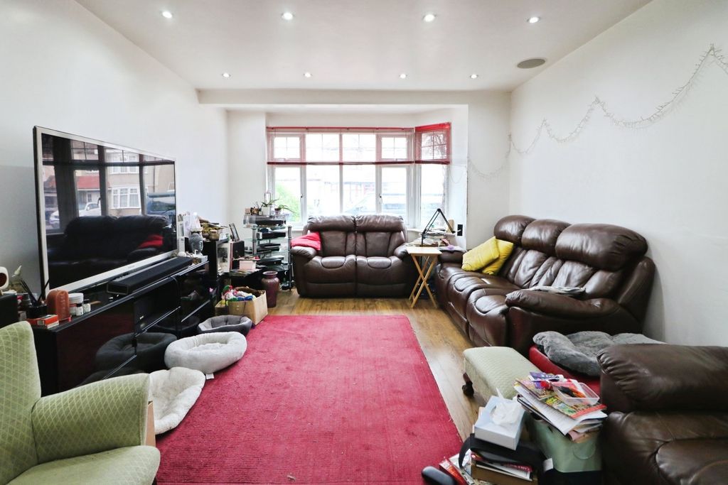 Property photo 3 of 29 Picture No. 15