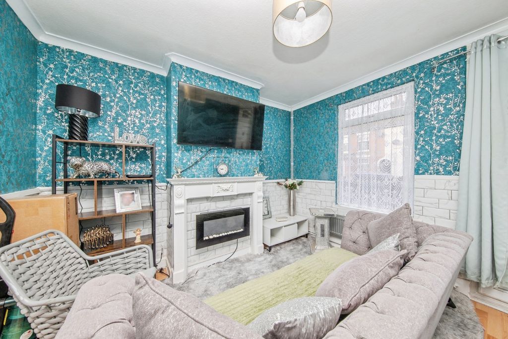 Property photo 2 of 13 Pbox-Img.Jpg