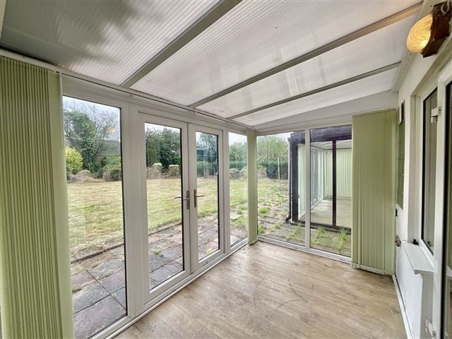 Property photo 3 of 21 Conservatory