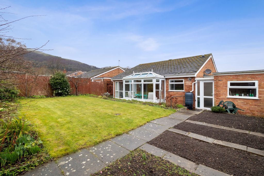Property photo 2 of 11