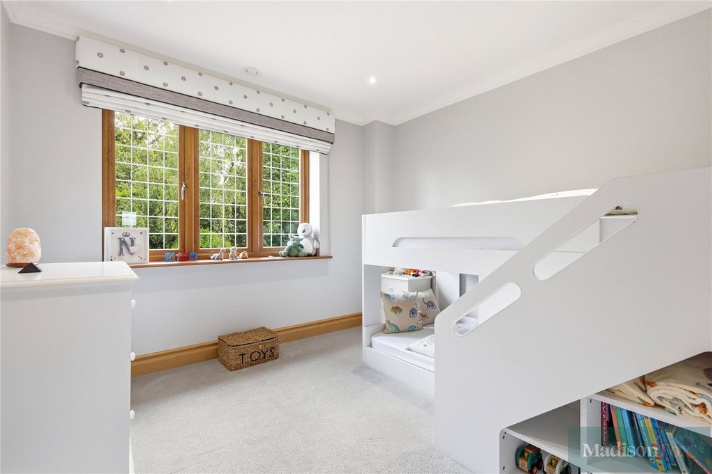 Additional image 31 of 5 bed detached house for saleWest View, Loughton, Essex IG10