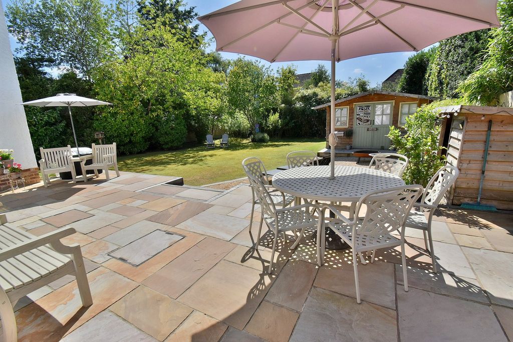 Property photo 3 of 28