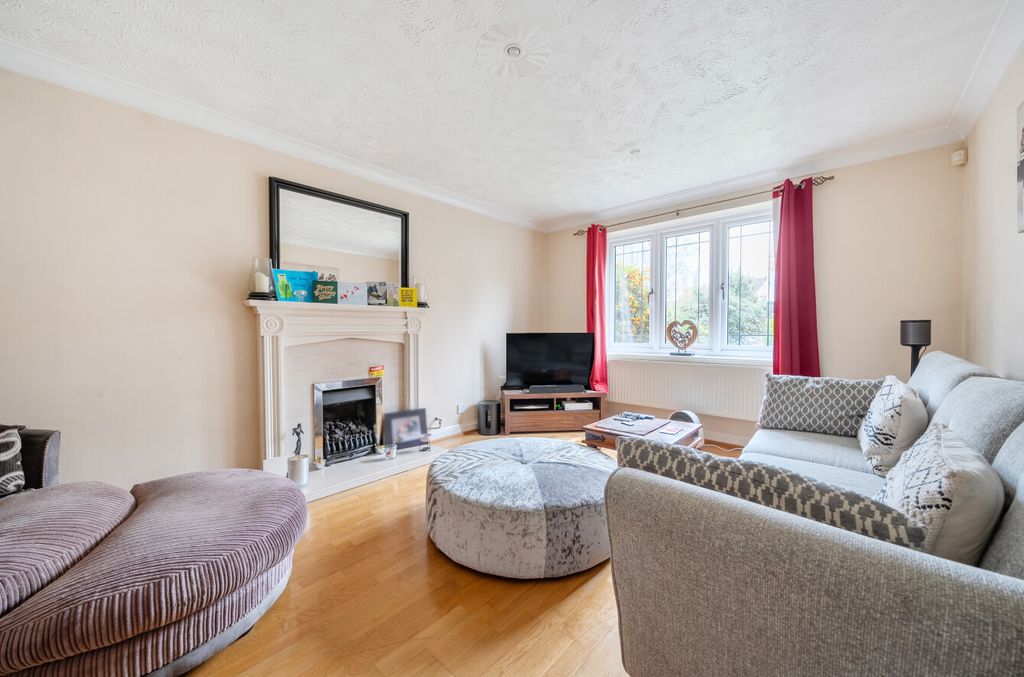 Property photo 3 of 27 1381045-23-691763...