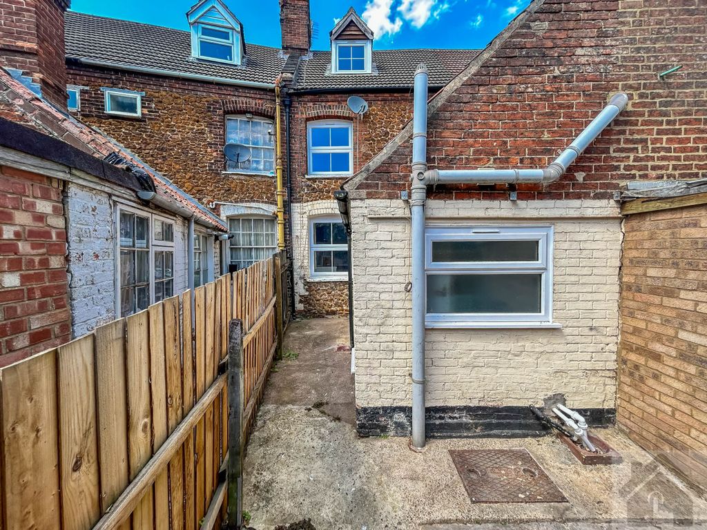 Property photo 1 of 18 Image00018.Jpg