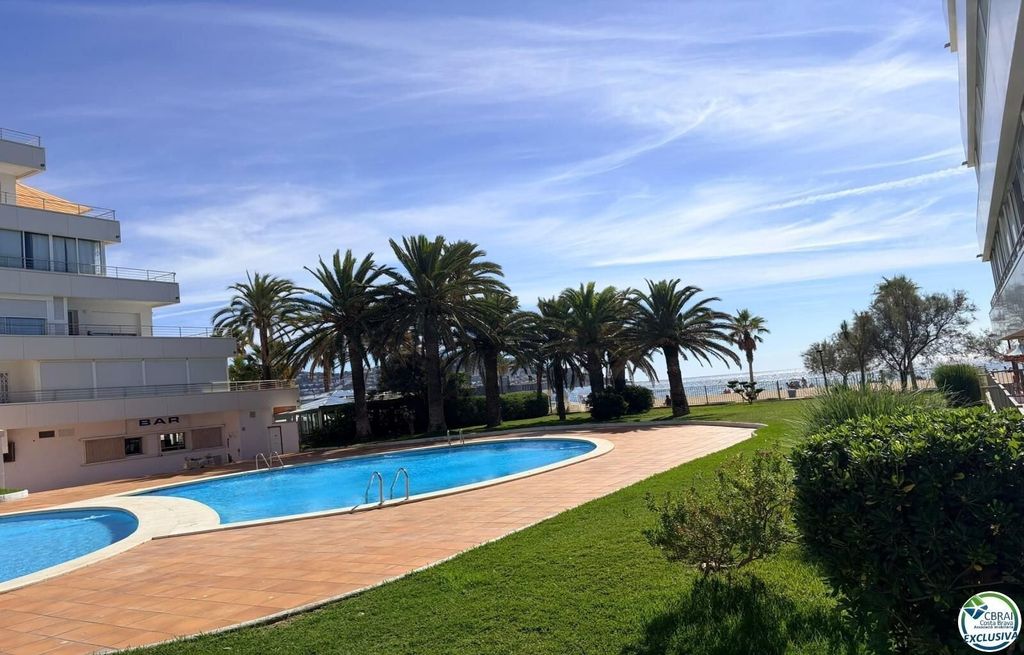 Property photo 1 of 49 Seafront Location, Sea Views, Parking, Swimming Pools And Gardens By The Beach.