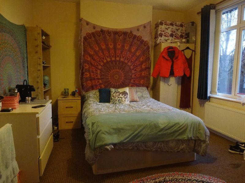 Property photo 3 of 7 Photo 1