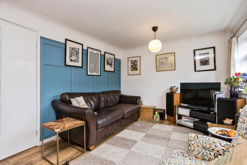 Property photo 3 of 15