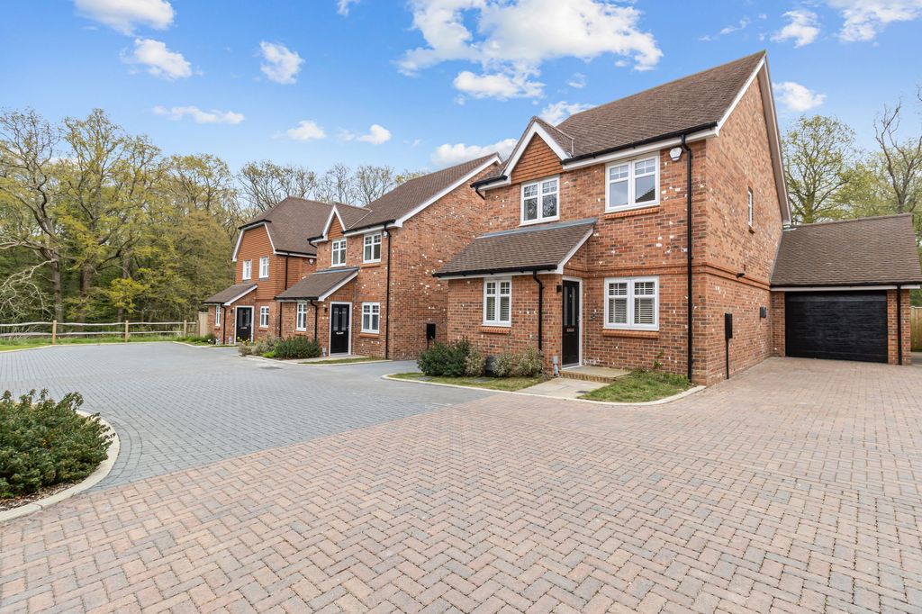 Property photo 1 of 19