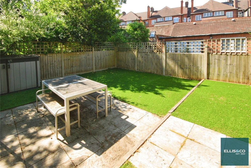 Property photo 2 of 10 Picture No. 04
