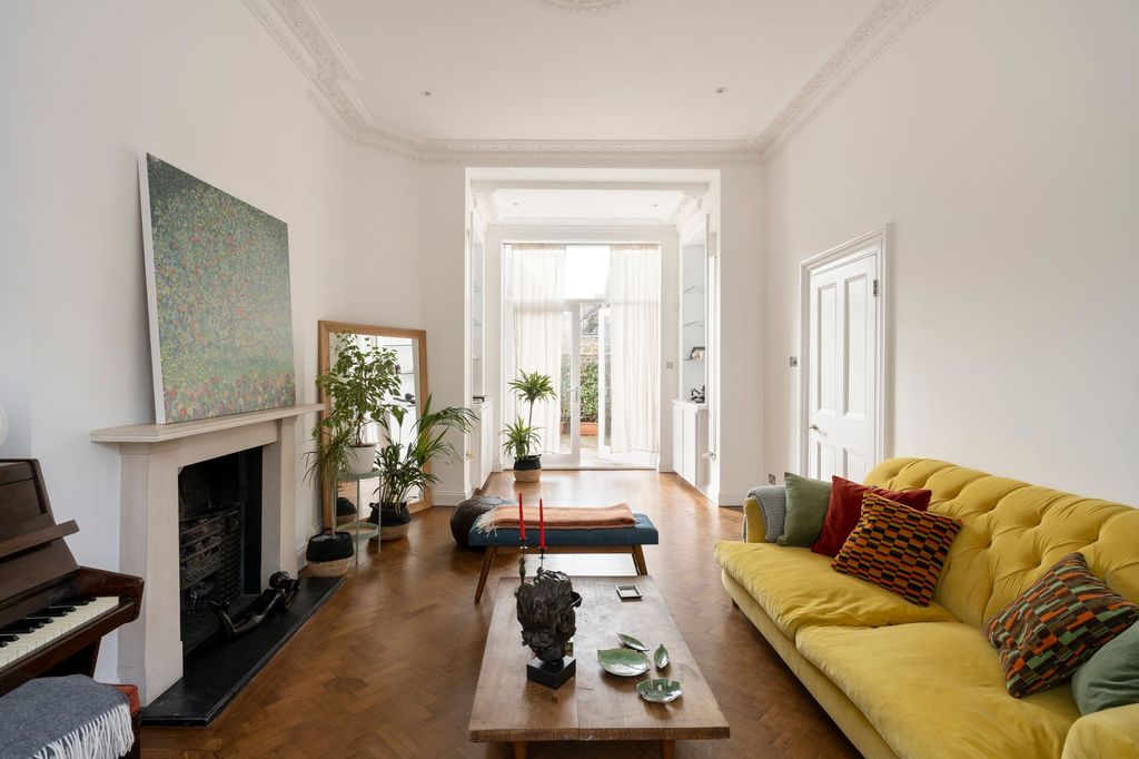 Property photo 3 of 20